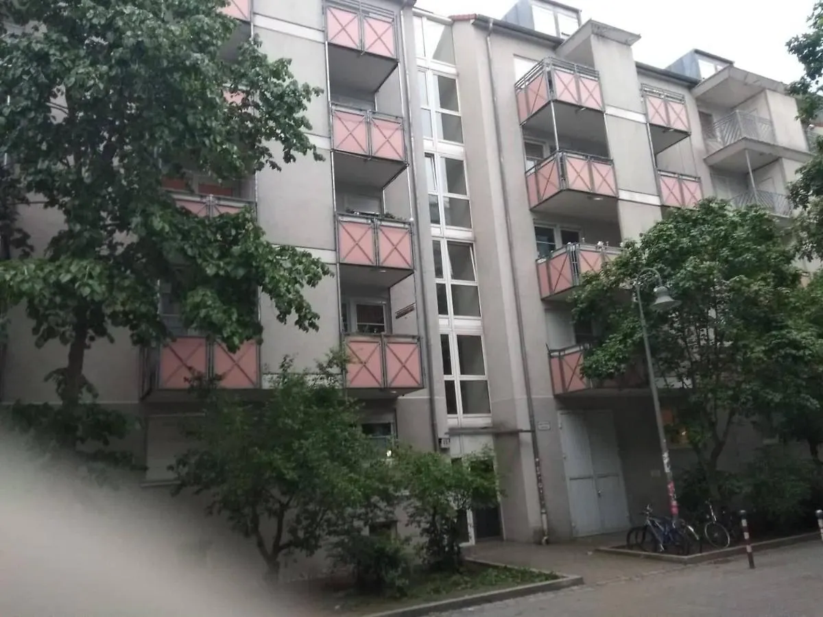 Walter-Meckauer-Strasse Apartamento Nuremberga